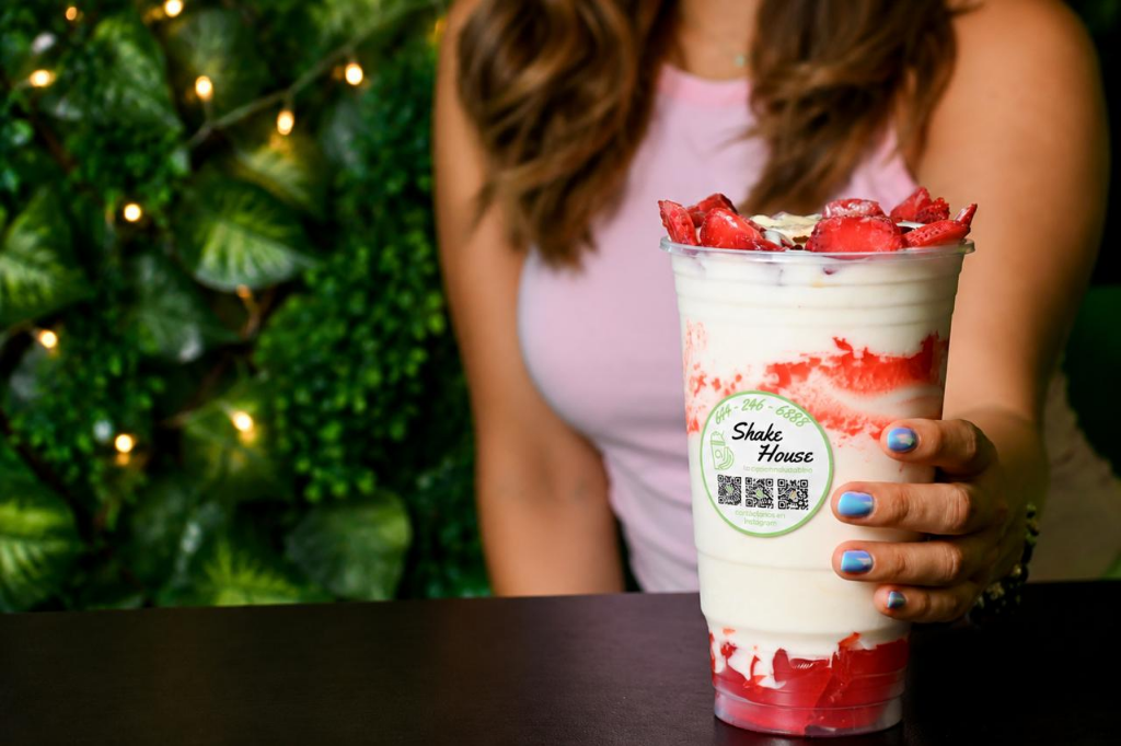 Shake House - Vaso Especial de Fresa Fresca y Crema